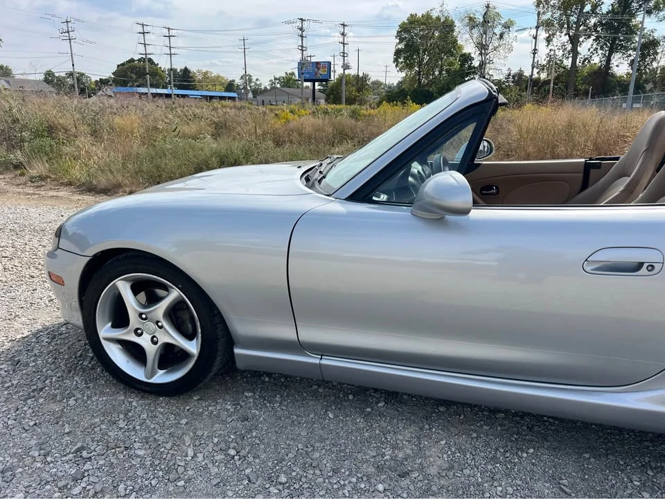 2001 Mazda NB MX-5 Miata - Image 12 of 21