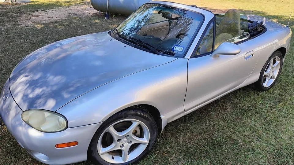 2001 Mazda NB MX-5 Miata - Image 15 of 19