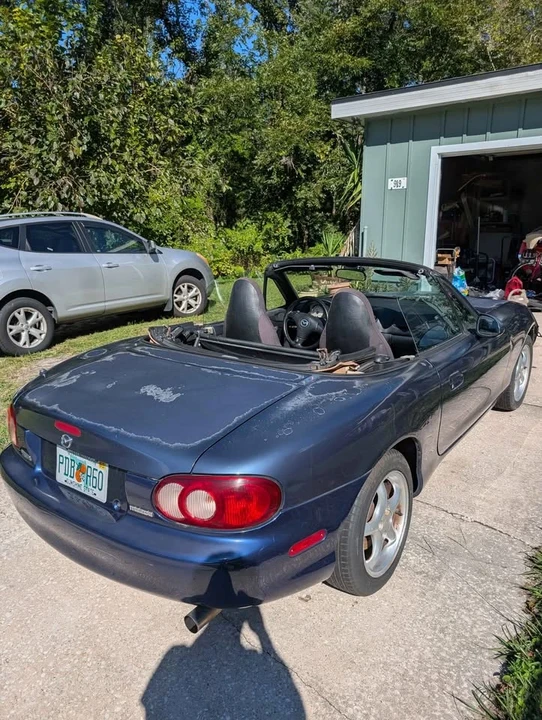 2001 Mazda NB MX-5 Miata - Image 5 of 10