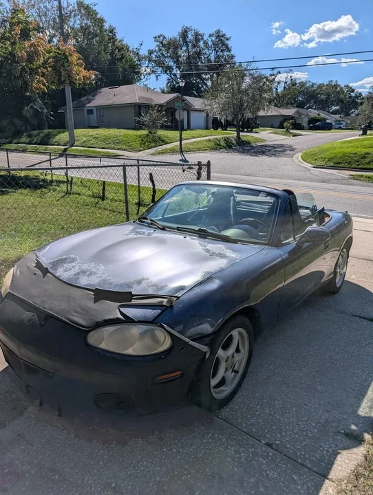 2001 Mazda NB MX-5 Miata - Image 2 of 10