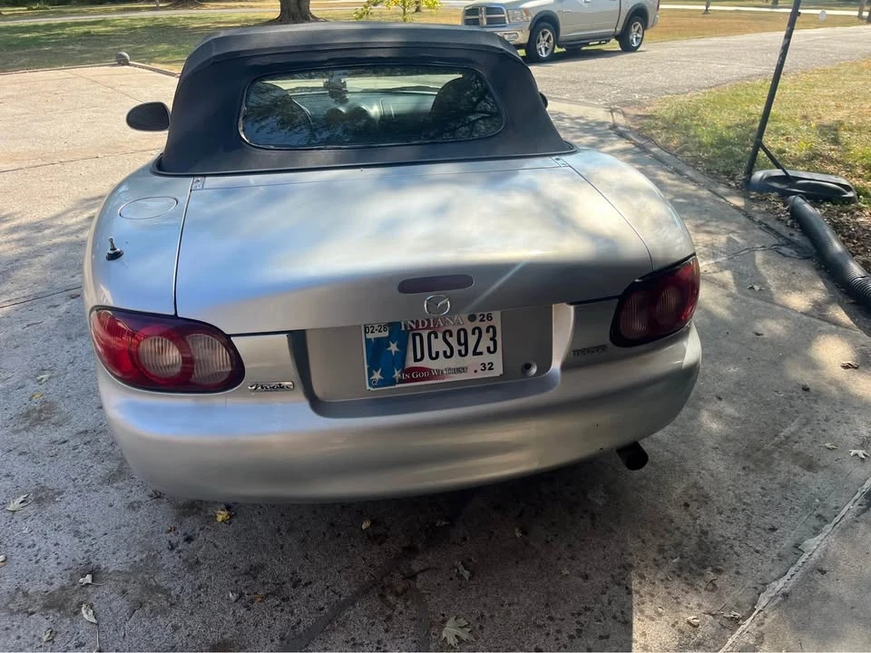 2001 Mazda NB MX-5 Miata - Image 12 of 13