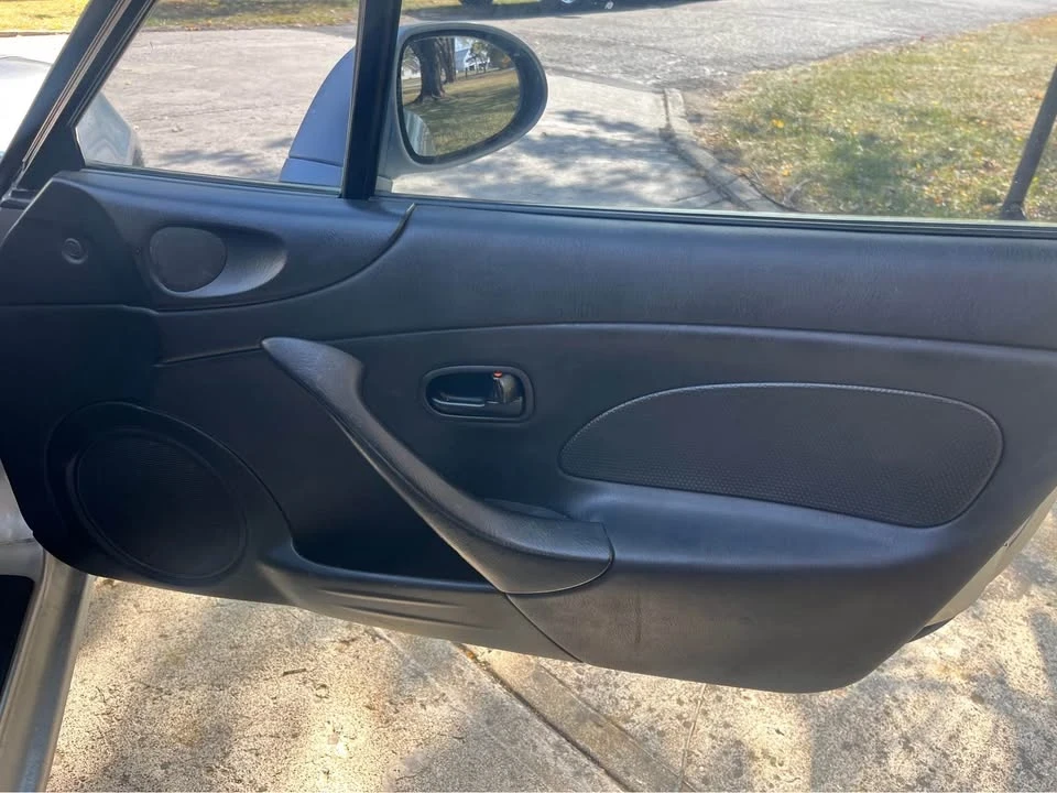 2001 Mazda NB MX-5 Miata - Image 9 of 13