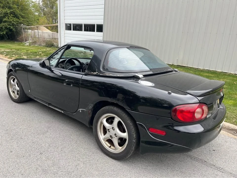 2001 Mazda NB MX-5 Miata - Image 4 of 5