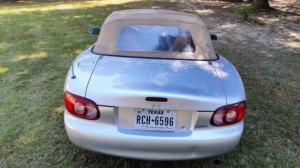 2001 Mazda NB MX-5 Miata - Image 14 of 19