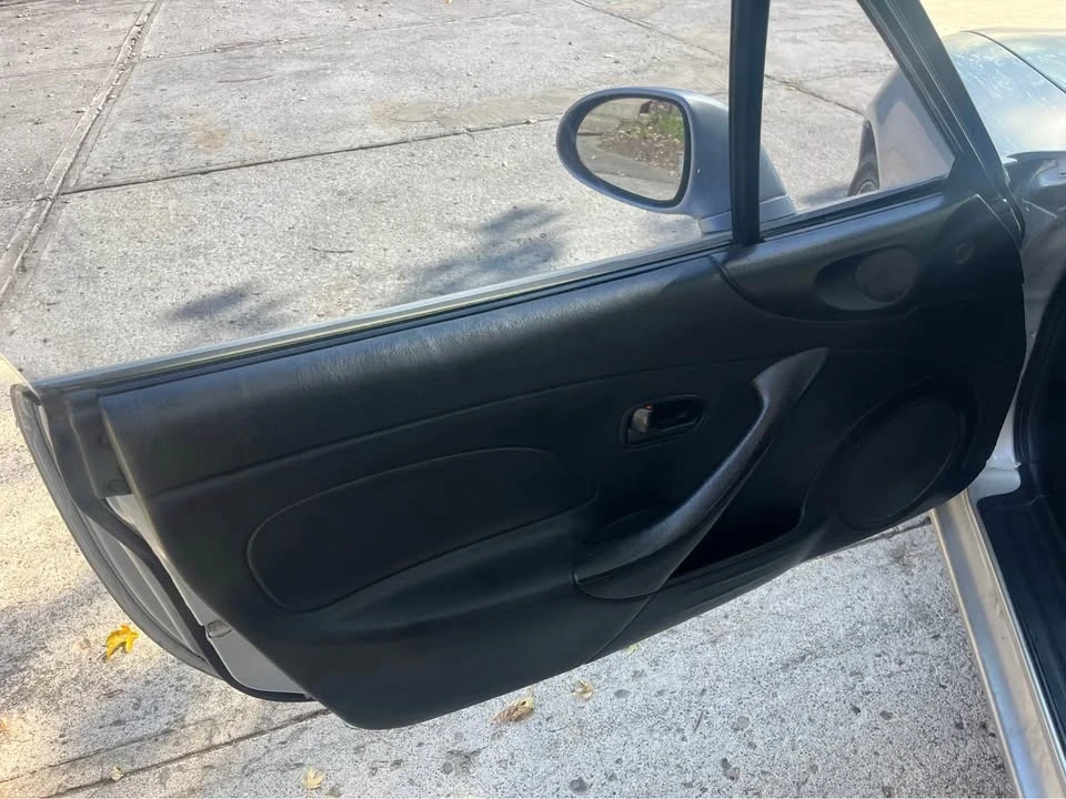 2001 Mazda NB MX-5 Miata - Image 8 of 13