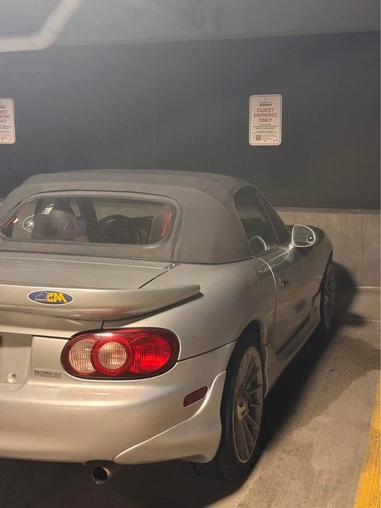 2001 Mazda NB MX-5 Miata - Image 4 of 7