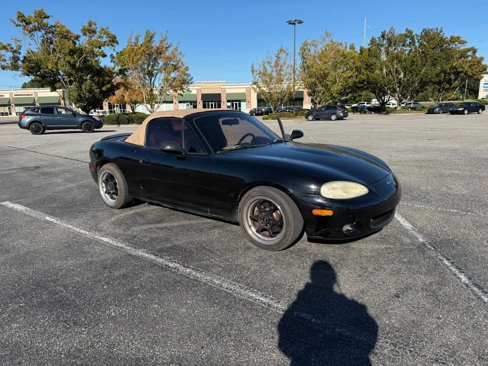 2001 Mazda NB MX-5 Miata - Image 2 of 9