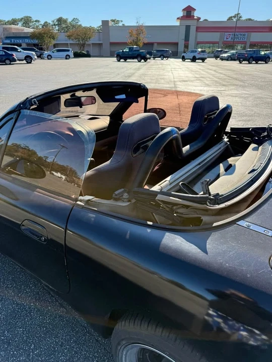 2001 Mazda NB MX-5 Miata - Image 6 of 9