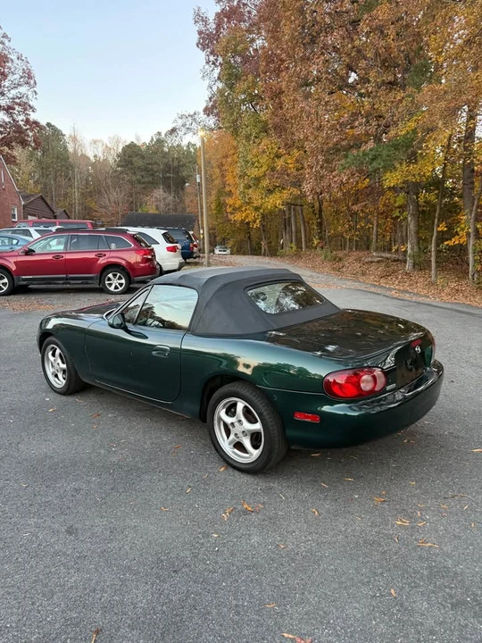 2001 Mazda NB MX-5 Miata - Image 6 of 17