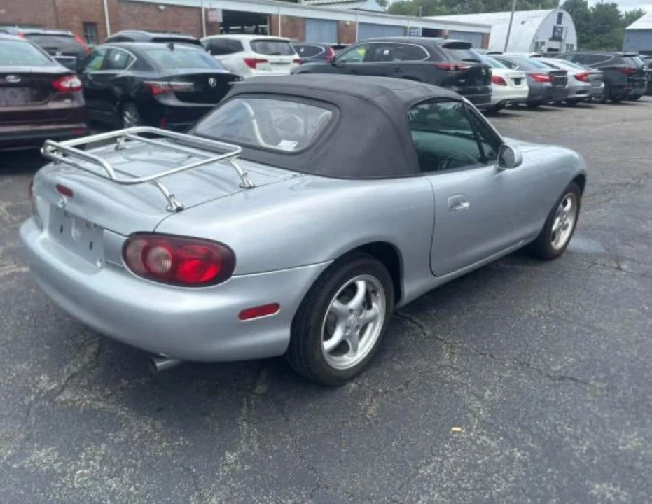2001 Mazda NB MX-5 Miata - Image 3 of 13