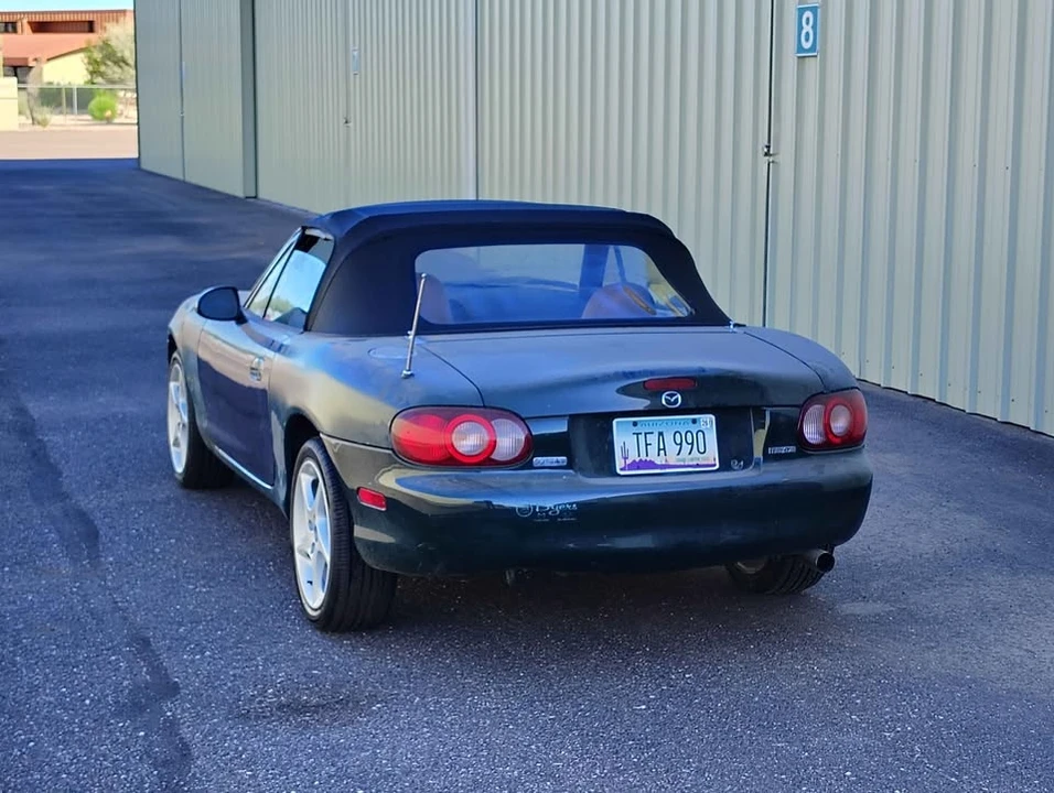 2001 Mazda NB MX-5 Miata - Image 2 of 9