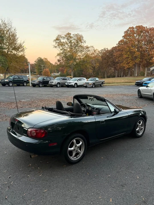 2001 Mazda NB MX-5 Miata - Image 8 of 17