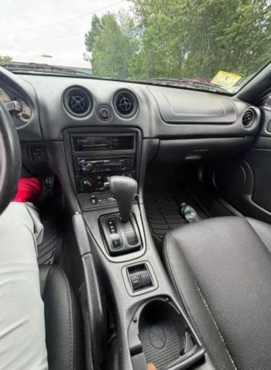 2001 Mazda NB MX-5 Miata - Image 11 of 13