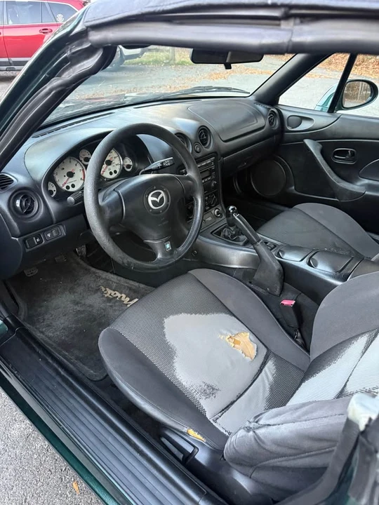 2001 Mazda NB MX-5 Miata - Image 13 of 17