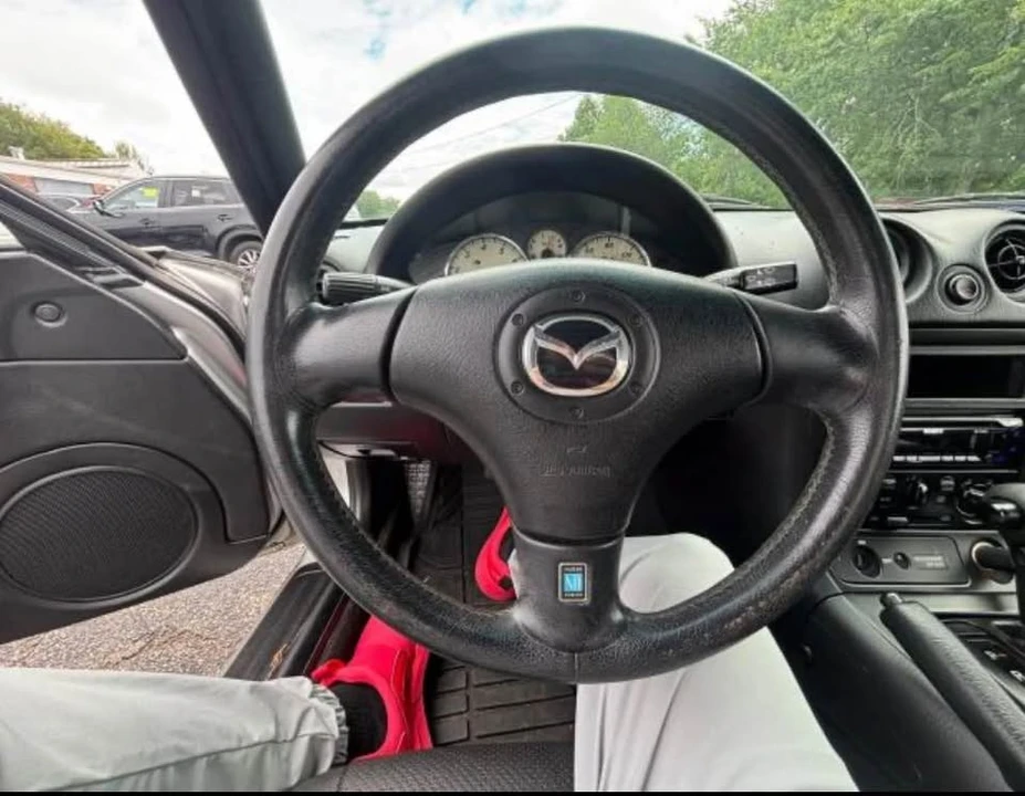 2001 Mazda NB MX-5 Miata - Image 13 of 13