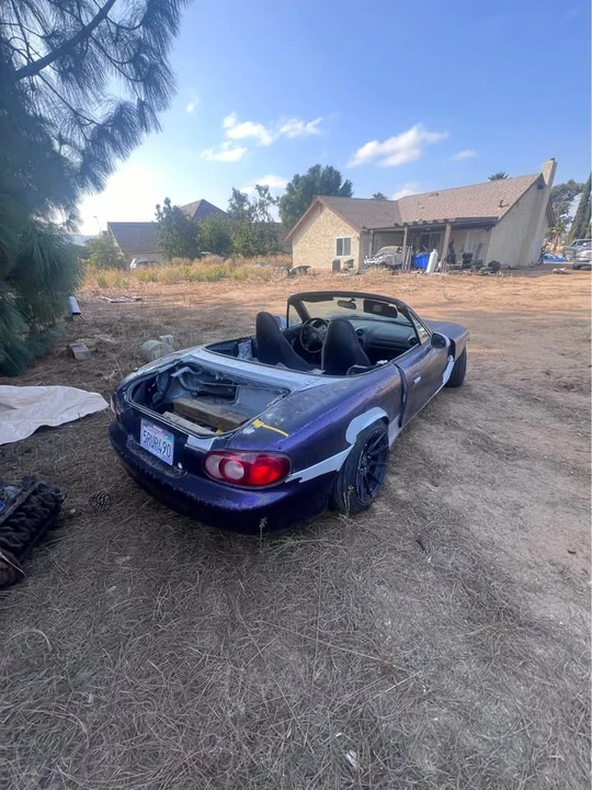 2001 Mazda NB MX-5 Miata - Image 10 of 11