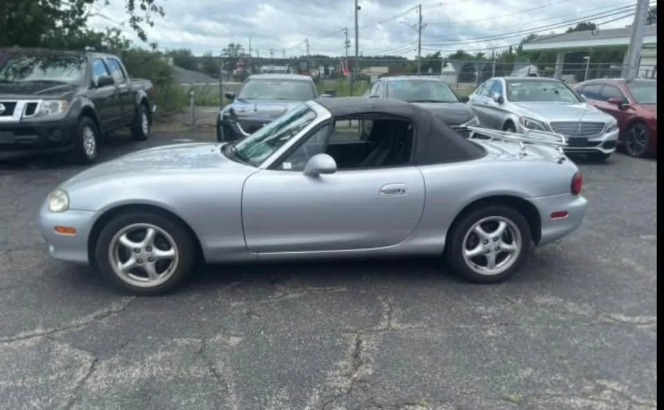 2001 Mazda NB MX-5 Miata - Image 6 of 13