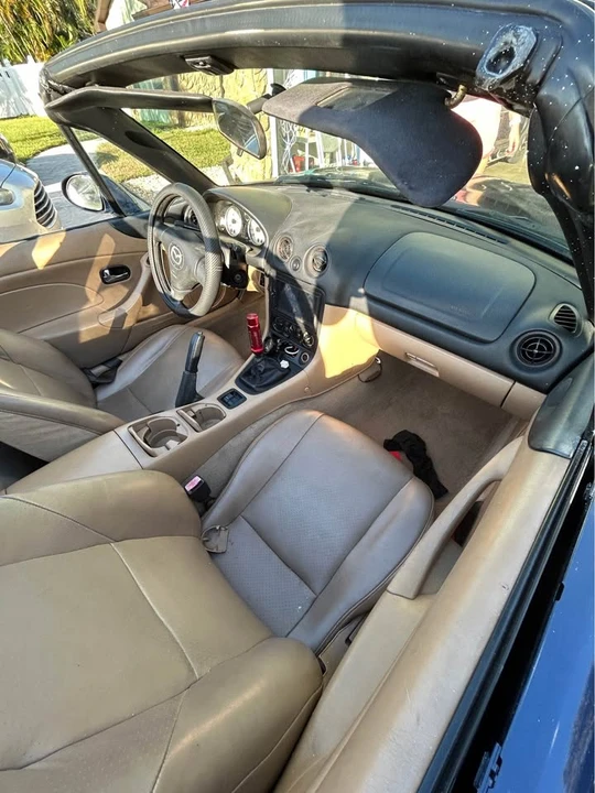 2001 Mazda NB MX-5 Miata - Image 5 of 9