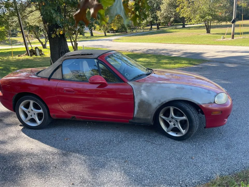 2001 Mazda NB MX-5 Miata - Image 3 of 10