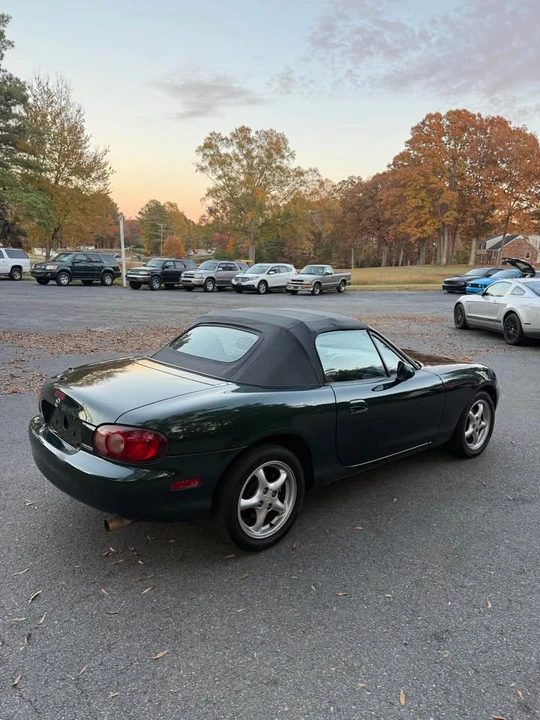 2001 Mazda NB MX-5 Miata - Image 4 of 17