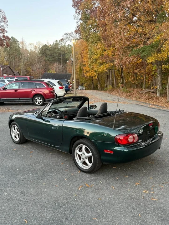 2001 Mazda NB MX-5 Miata - Image 9 of 17