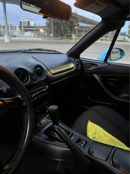 2001 Mazda NB MX-5 Miata - Image 6 of 12