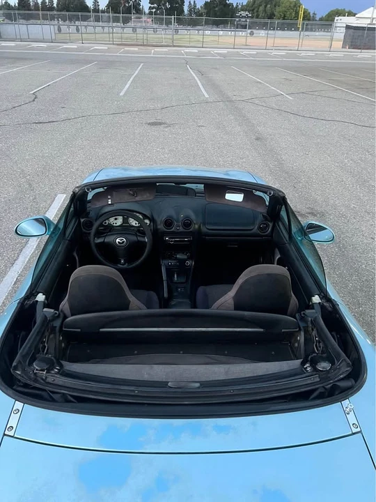 2001 Mazda NB MX-5 Miata - Image 8 of 12