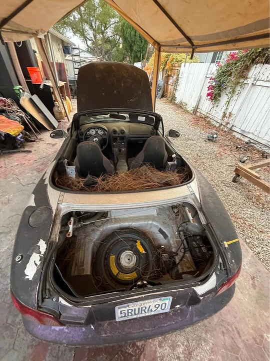 2001 Mazda NB MX-5 Miata - Image 3 of 7