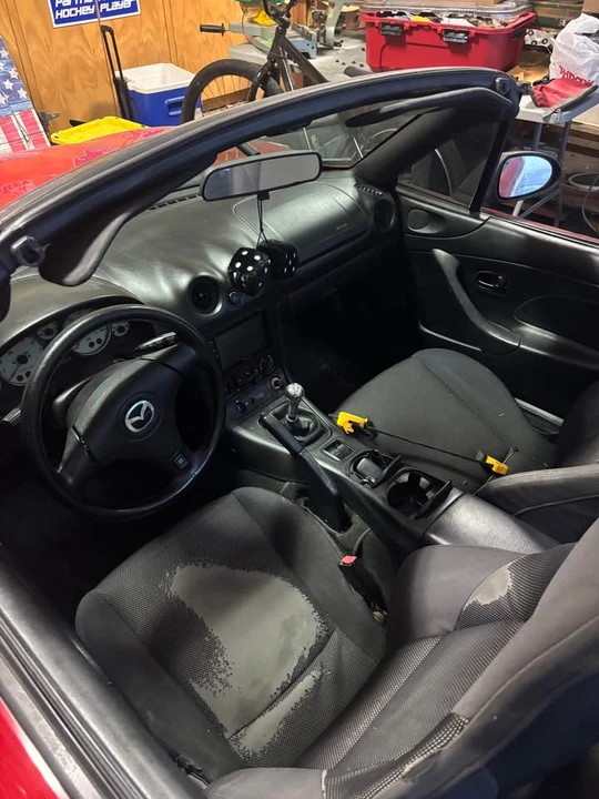 2001 Mazda NB MX-5 Miata - Image 8 of 10