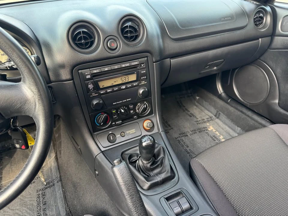 2001 Mazda NB MX-5 Miata - Image 12 of 16