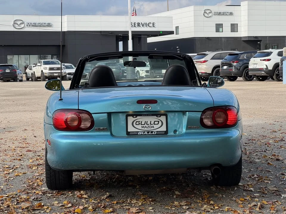 2001 Mazda NB MX-5 Miata - Image 4 of 16
