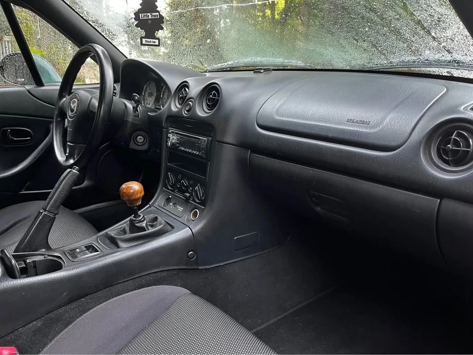 2001 Mazda NB MX-5 Miata - Image 8 of 14