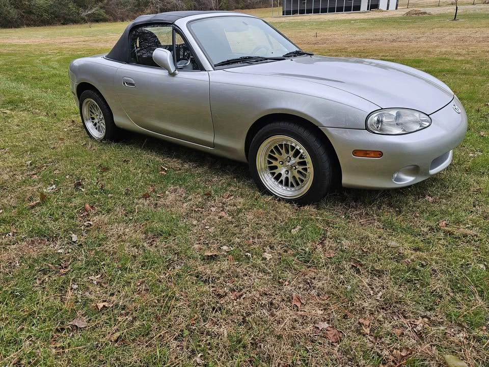 2001 Mazda NB MX-5 Miata - Image 4 of 15