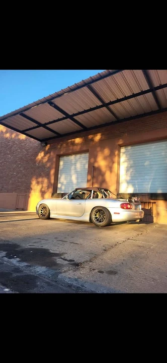 2001 Mazda NB MX-5 Miata - Image 3 of 8