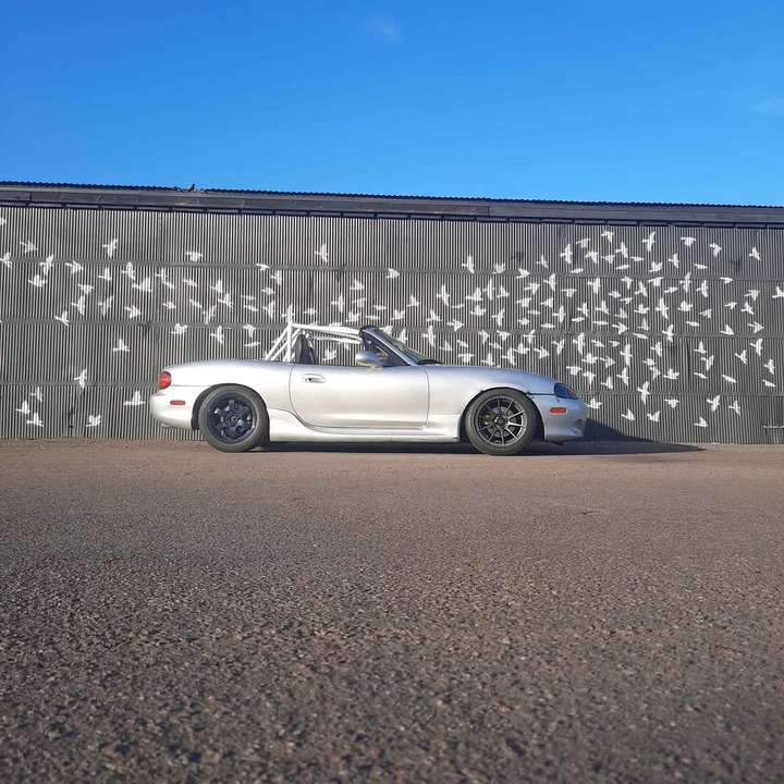 2001 Mazda NB MX-5 Miata - Image 2 of 8