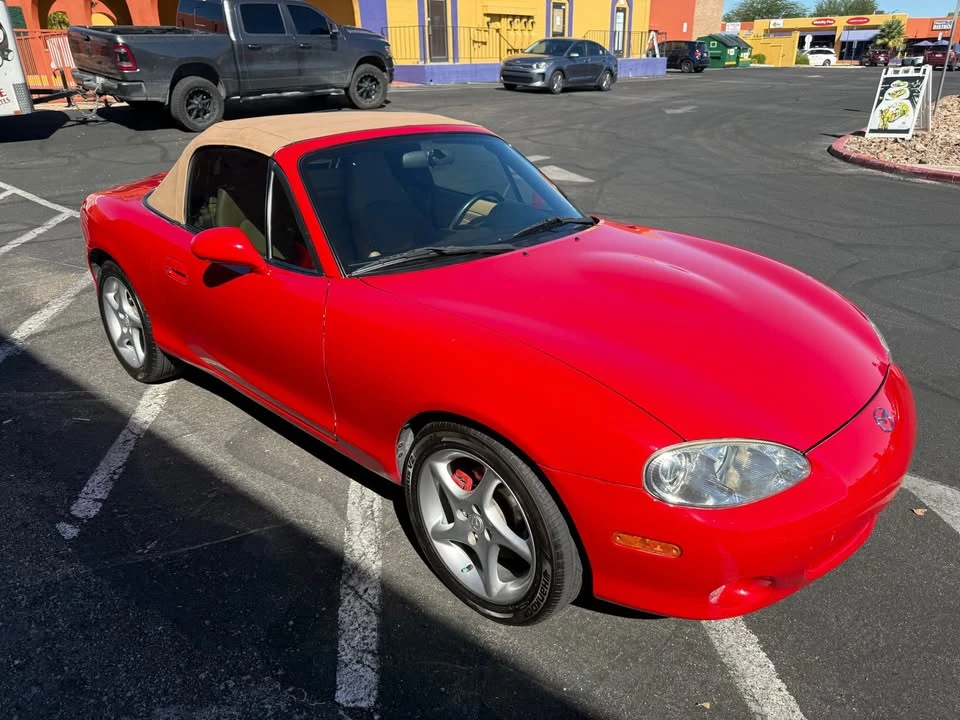2001 Mazda NB MX-5 Miata - Image 2 of 4