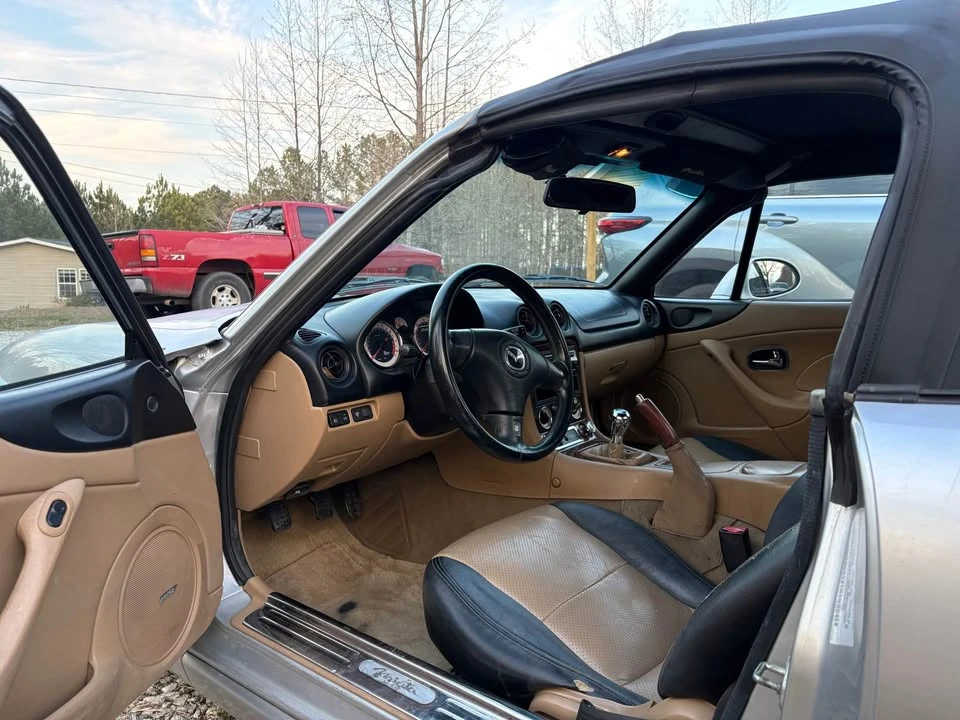 2001 Mazda NB MX-5 Miata - Image 4 of 6