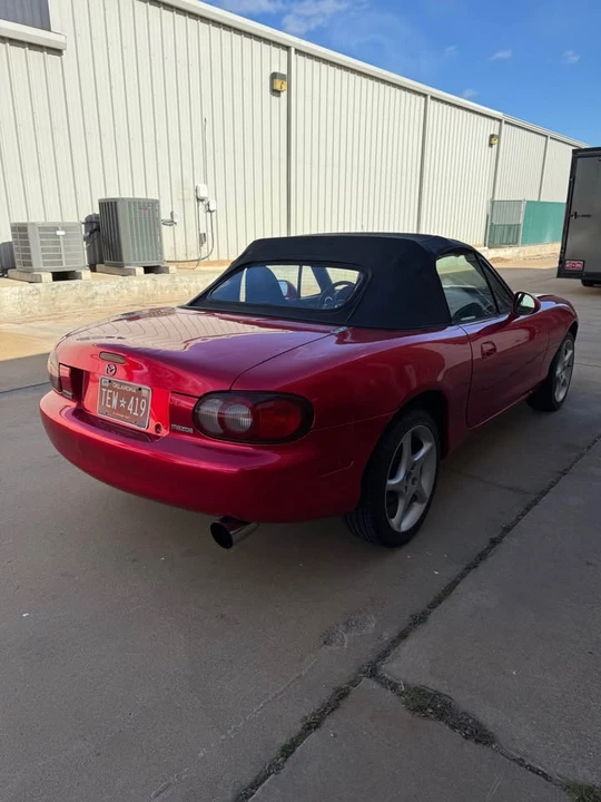 2001 Mazda NB MX-5 Miata - Image 2 of 9
