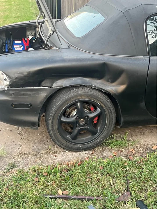 2001 Mazda NB MX-5 Miata - Image 3 of 3