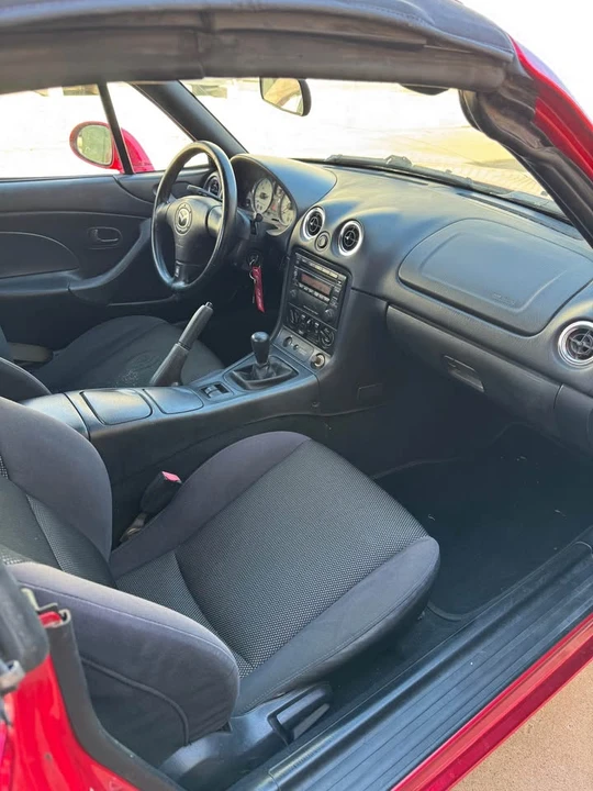 2001 Mazda NB MX-5 Miata - Image 5 of 9