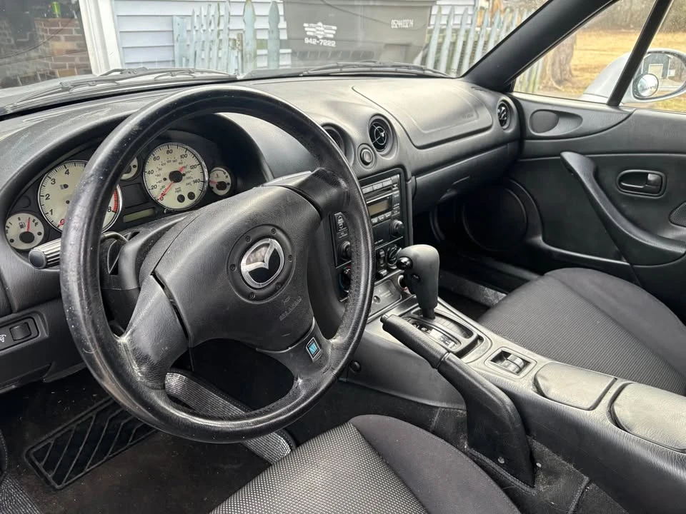 2001 Mazda NB MX-5 Miata - Image 10 of 13
