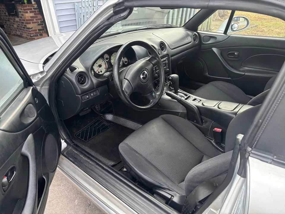 2001 Mazda NB MX-5 Miata - Image 9 of 13