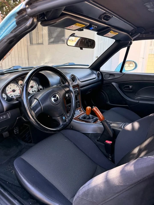 2001 Mazda NB MX-5 Miata - Image 13 of 18