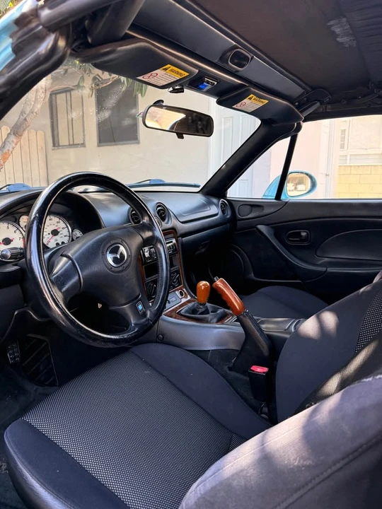 2001 Mazda NB MX-5 Miata - Image 14 of 18