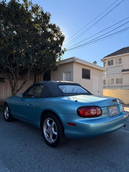 2001 Mazda NB MX-5 Miata - Image 8 of 18