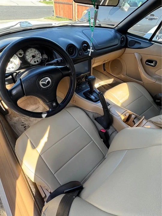 2001 Mazda NB MX-5 Miata - Image 10 of 12