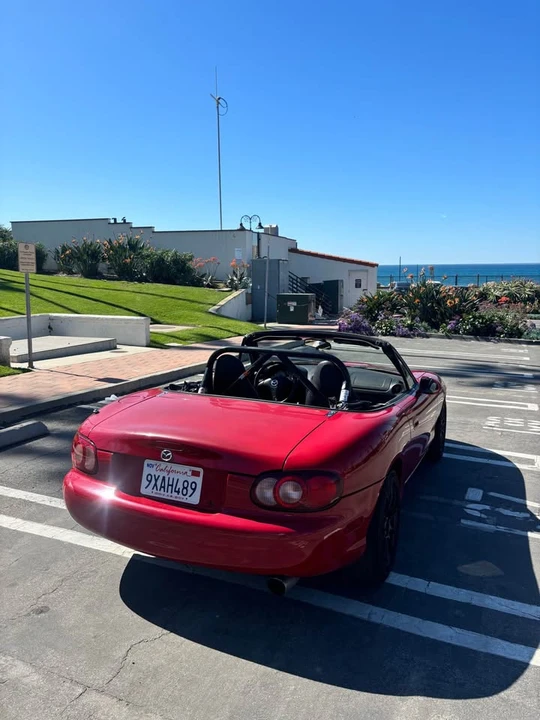 2001 Mazda NB MX-5 Miata - Image 5 of 8
