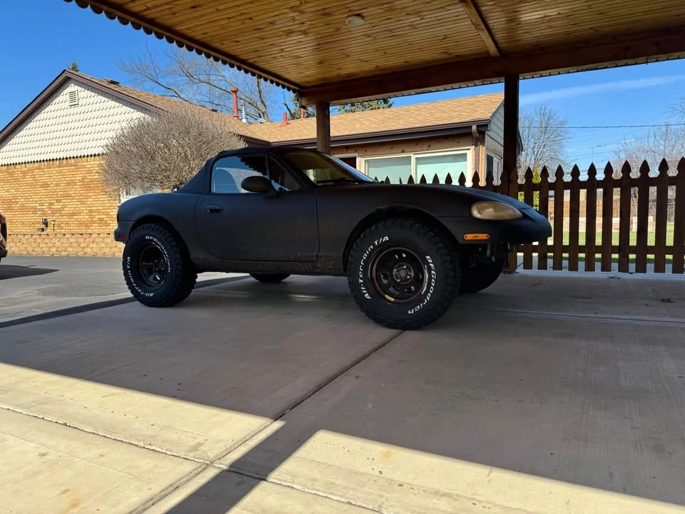 2001 Mazda NB MX-5 Miata - Image 16 of 16