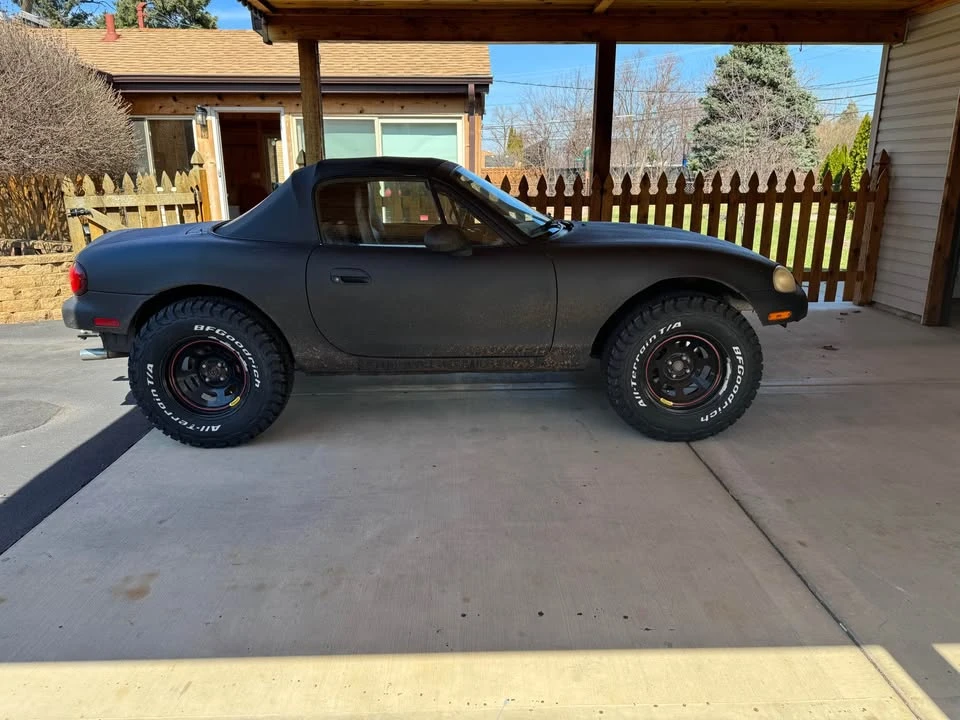 2001 Mazda NB MX-5 Miata - Image 2 of 16