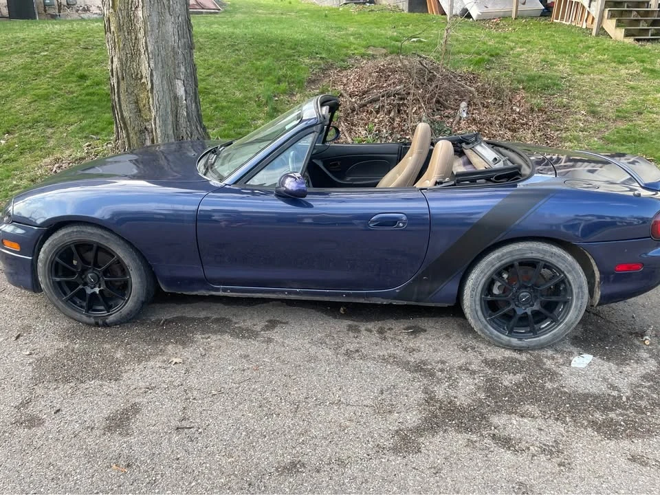 2001 Mazda NB MX-5 Miata - Image 3 of 13